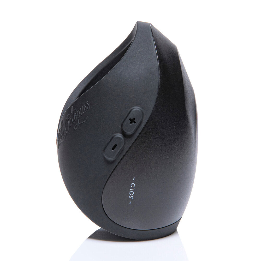 Vibrating guybrator masturbator with textured sleeve and pulse plate tech, for solo male pleasure.