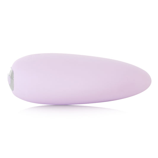 Lilac-coloured clitoral vibrator by je joue, designed for intimate pleasure and stimulation, with a smooth finish.