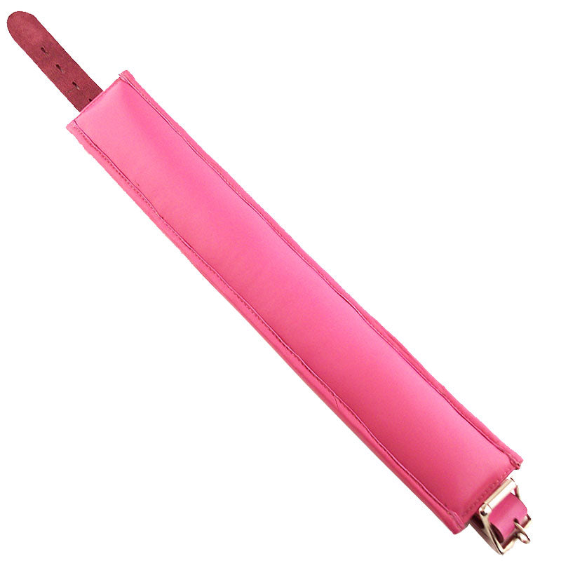 Rouge Garments pink padded collar, a soft and stylish accessory for your dog, close-up.