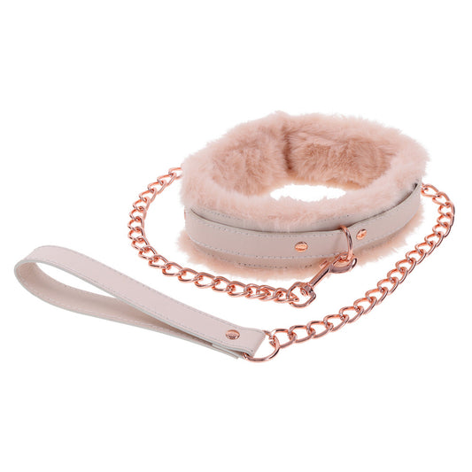 Sportsheets sex and mischief collar and leash set in black faux fur