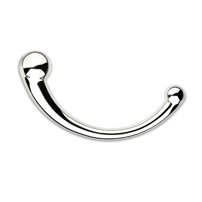 Njoy pure wand: a shiny, stainless steel dildo with a smooth, polished finish.