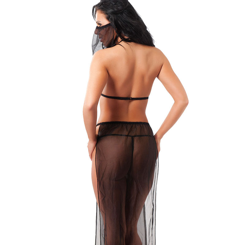 Rimba oriental bra set: a smooth and luxurious two-piece lingerie set in deep red.